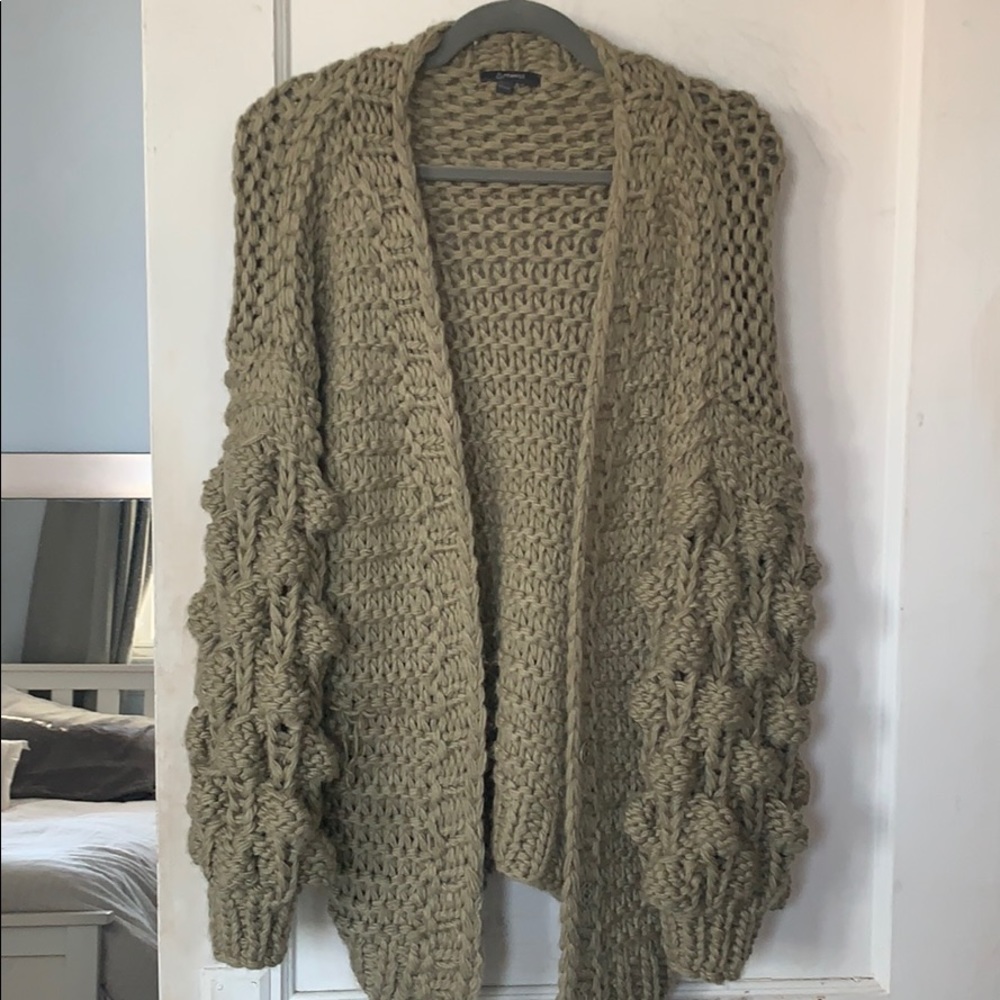 Olive Green Bubble Sleeve Sweater